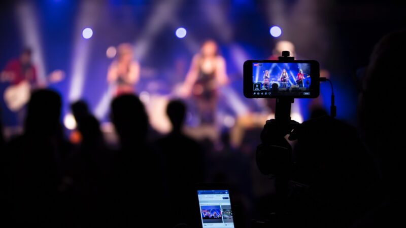 Low cost Live streaming