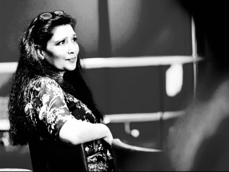 Black and white image of Ri Chakraborty